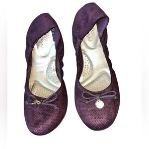 Dexflex Comfort Women's Burgundy Flats
Size 9W